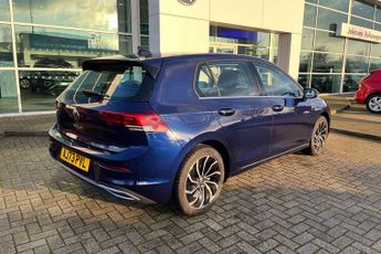 Volkswagen Golf 1.5 eTSI 150 Style 5dr DSG