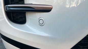 Land Rover Range Rover Evoque 2.0 D200 R-Dynamic S 5dr Auto