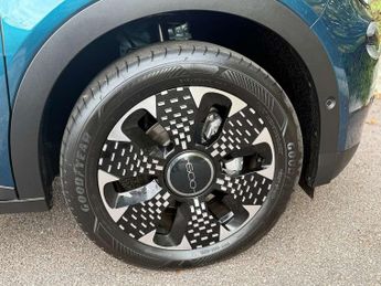 Fiat 600 1.2 Hybrid 48V 136 La Prima 5dr eDCT-6