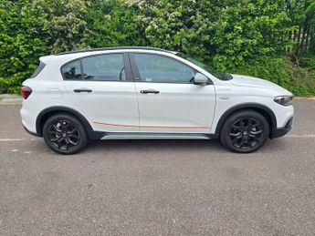 Fiat Tipo Cross 1.5 Hybrid 48V Cross Garmin 5dr DDCT