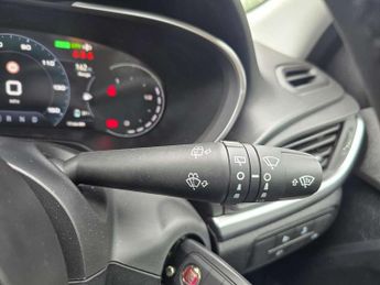 Fiat Tipo Cross 1.5 Hybrid 48V Cross Garmin 5dr DDCT