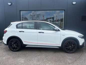 Fiat Tipo Cross 1.5 Hybrid 48V Cross Garmin 5dr DDCT
