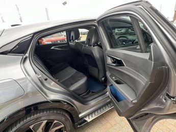 Renault Rafale E-Tech FHEV Iconic Esprit Alpine 5dr Auto 4C