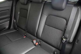 Nissan Juke 1.6 Hybrid N-Connecta 5dr Auto