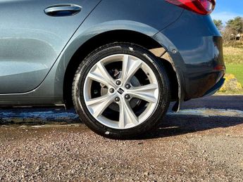 SEAT Leon 1.5 eTSI 150 FR 5dr DSG