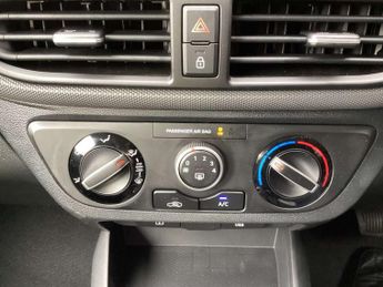 Hyundai i10 1.0 [63] Advance 5dr Auto [Nav]