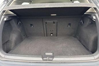Volkswagen Golf 1.0 eTSI Life 5dr DSG