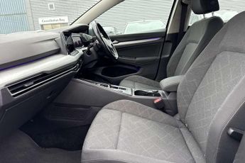 Volkswagen Golf 1.0 eTSI Life 5dr DSG