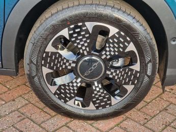 Fiat 600 1.2 Hybrid 48V 136 La Prima 5dr eDCT-6