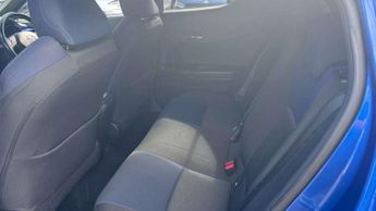 Toyota C-HR 1.8 Hybrid Dynamic 5dr CVT