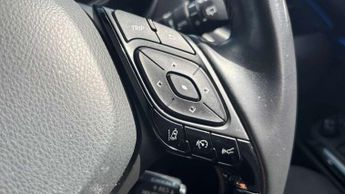 Toyota C-HR 1.8 Hybrid Dynamic 5dr CVT