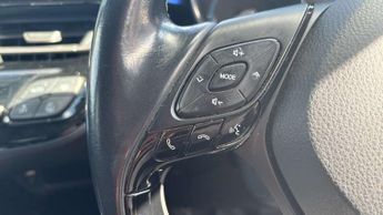 Toyota C-HR 1.8 Hybrid Dynamic 5dr CVT