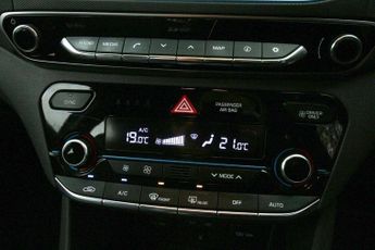 Hyundai IONIQ 1.6 GDi Hybrid Premium SE 5dr DCT