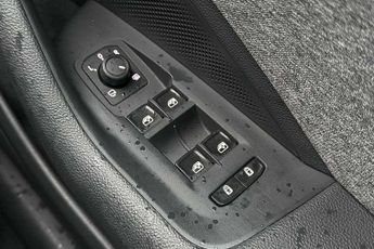 Skoda Superb Estate 2.0 TDI SE Technology 5dr DSG