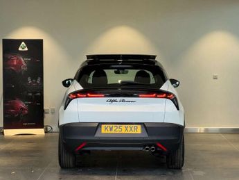 Alfa Romeo Junior 1.2 Turbo Ibrida 5dr Auto