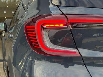 Renault Captur 1.3 TCE 140 SE Edition 5dr EDC