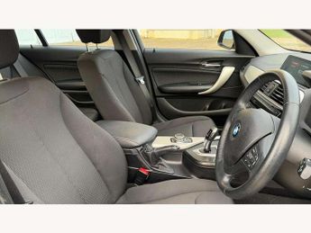 BMW 1 Series 118i [1.5] SE 5dr [Nav/Servotronic] Step Auto