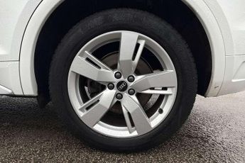 Audi Q5 50 TFSI e Quattro S Line 5dr S Tronic