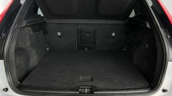 Volvo XC40 1.5 T3 [163] R DESIGN 5dr Geartronic