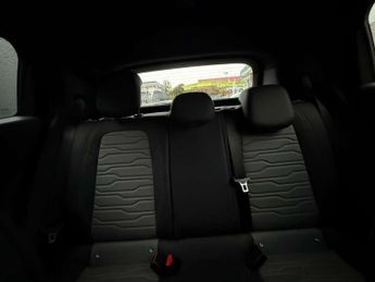 Jeep Avenger 1.2 E-AWD e-Hybrid Upland 5dr DCT