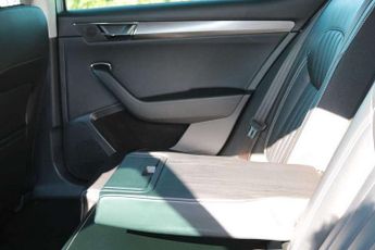 Skoda Superb 1.4 TSI iV SE L DSG 5dr