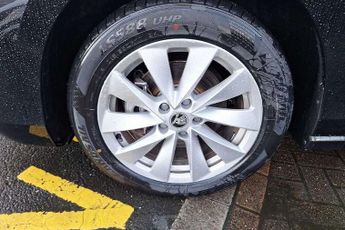 Skoda Superb Estate 2.0 TDI SE Technology 5dr DSG