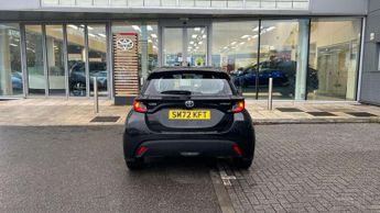 Toyota Yaris 1.5 Hybrid Icon 5dr CVT