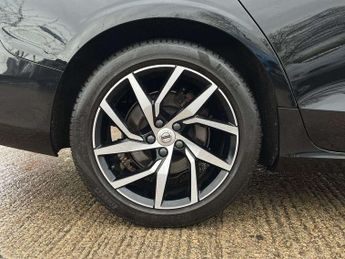 Volvo V60 2.0 T4 [190] Momentum Plus 5dr Auto