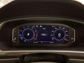 Volkswagen Tiguan 2.0 TSi 230 4Motion SEL 5dr DSG