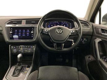 Volkswagen Tiguan 2.0 TSi 230 4Motion SEL 5dr DSG