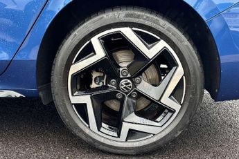Volkswagen Passat Estate 1.5 TSI eHybrid R-Line 5dr DSG