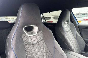 Volkswagen Passat Estate 1.5 TSI eHybrid R-Line 5dr DSG