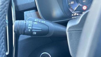 Volvo XC40 Recharge 1.5 T5 Recharge PHEV Ultimate Dark 5dr Auto