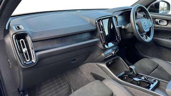 Volvo XC40 Recharge 1.5 T5 Recharge PHEV Ultimate Dark 5dr Auto