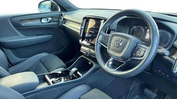 Volvo XC40 Recharge 1.5 T5 Recharge PHEV Ultimate Dark 5dr Auto