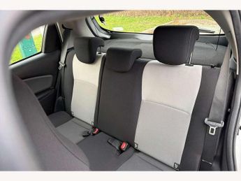 Toyota Yaris 1.5 Hybrid Icon Tech 5dr CVT