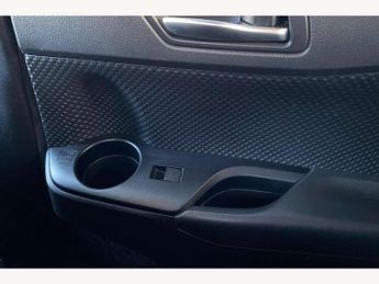 Toyota C-HR 1.8 Hybrid Design 5dr CVT