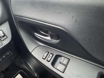 Toyota Yaris 1.5 Hybrid Y20 5dr CVT [Bi-tone]