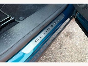 Peugeot 3008 1.2 Hybrid 136 GT 5dr e-DSC6