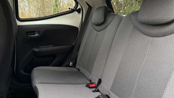 Toyota Aygo 1.0 VVT-i X-Trend TSS 5dr x-shift