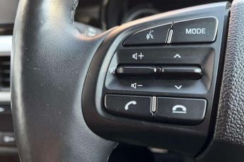 Hyundai i10 1.0 MPi Premium 5dr Auto