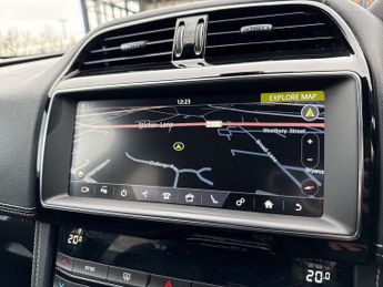 Jaguar F-Pace 2.0d R-Sport 5dr Auto AWD