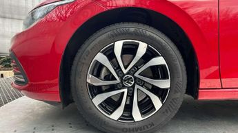 Volkswagen Golf 1.5 eTSI 150 Active 5dr DSG