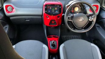 Toyota Aygo 1.0 VVT-i X-Trend TSS 5dr x-shift