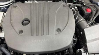 Volvo XC90 2.0 B5P Plus Dark 5dr AWD Geartronic