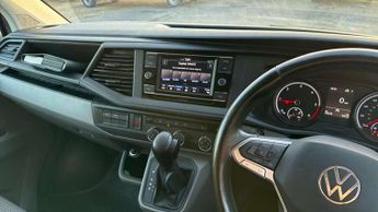 Volkswagen Transporter 2.0 TDI 150 Highline Kombi Van DSG
