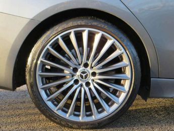 Mercedes-Benz C-Class Estate C300 AMG Line Premium 5dr 9G-Tronic