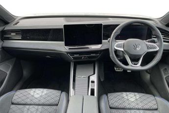 Volkswagen Passat Estate 1.5 eTSI R-Line 5dr DSG