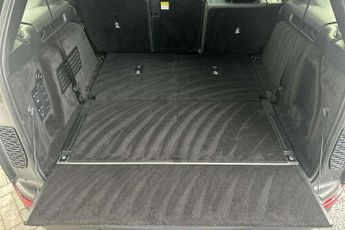 Land Rover Discovery 3.0 SD6 HSE Luxury 5dr Auto