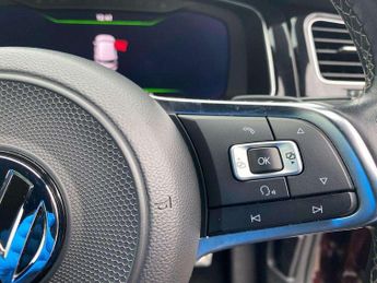 Volkswagen Golf 2.0 TDI 184 GTD BlueLine 5dr DSG